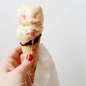 Strawberry-and-peanut-butter-ice-cream-from-Harry-Potte