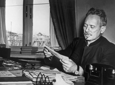 «Книжный календарь non/fictio№». 120 лет со дня рождения Михаила Александровича Шолохова